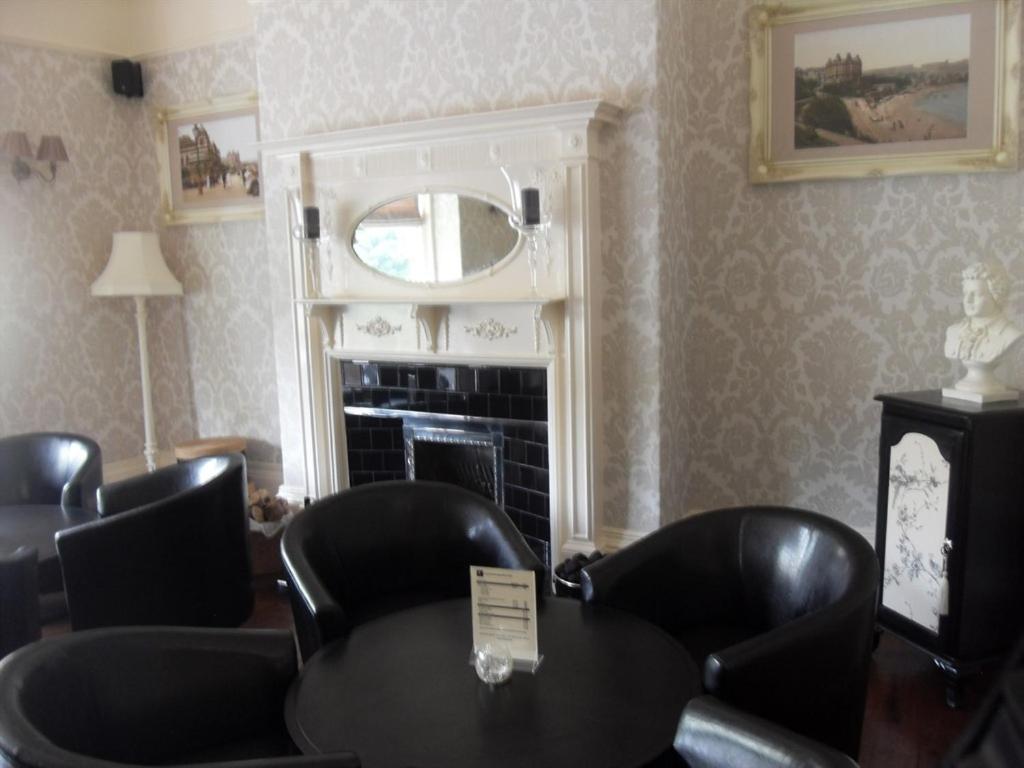 Powys Lodge Scarborough Eksteriør bilde